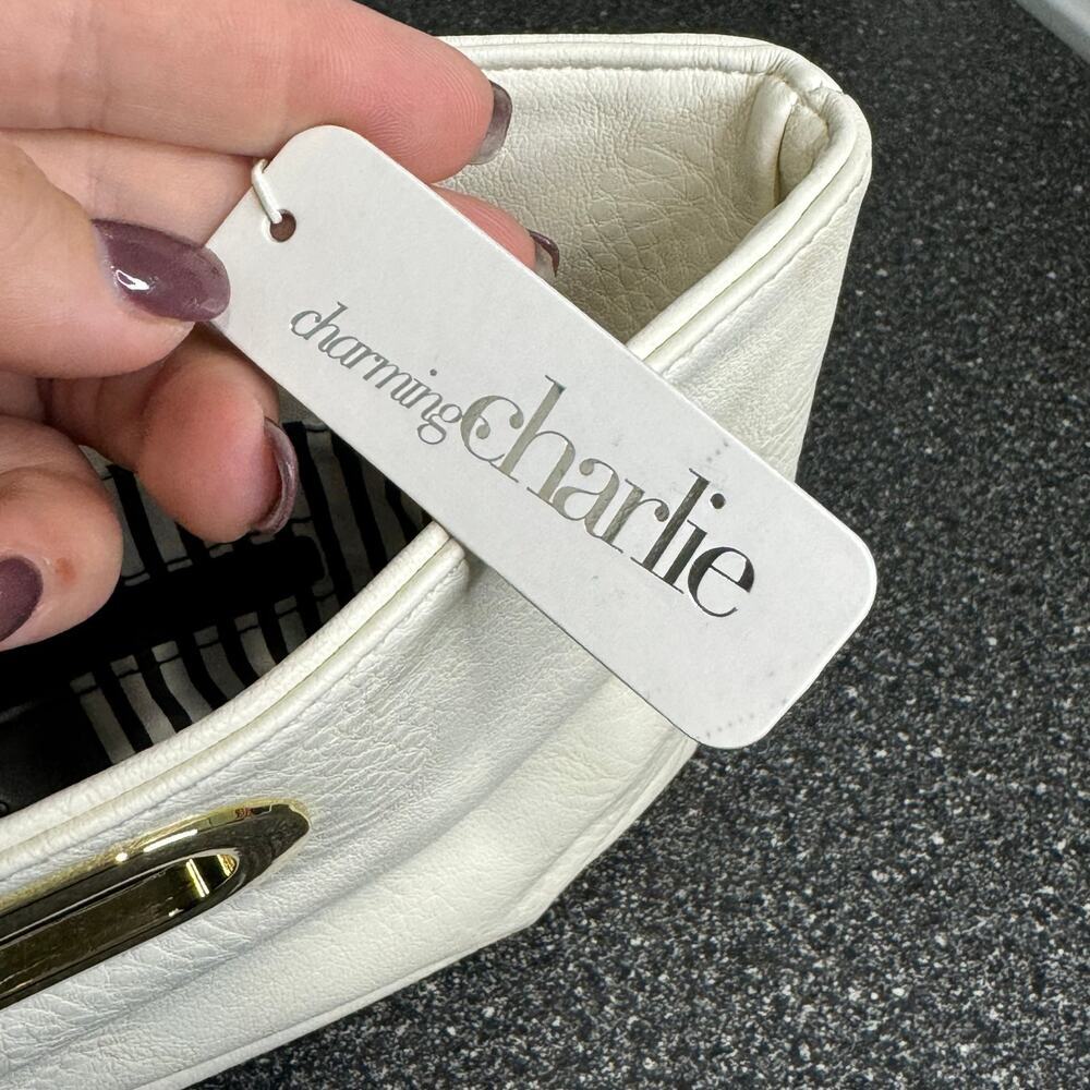 Charming Charlie NWT Off White Clutch - Picture 5 of 7